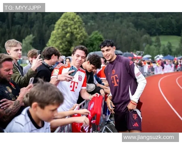 拜仁足球明星球迷的热情与支持如何影响球队表现与文化传承