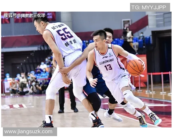 重庆篮球队与杭州篮球队实力对比赛后复盘分析及未来展望