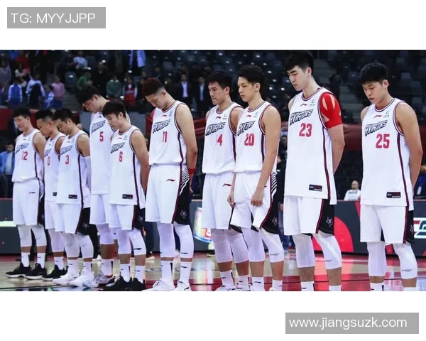 深圳排球队的蜕变之路:从传统强队到现代化新军的奋斗历程 深圳排球队的蜕变之路:从传统强队到现代化新军的奋斗历程