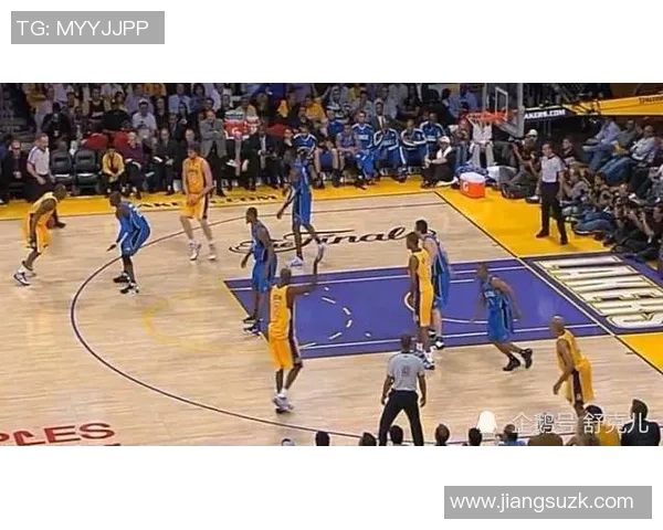 北京篮球队防反体系解析:战术运用与实战效果的全面探讨 北京篮球队防反体系解析:战术运用与实战效果的全面探讨